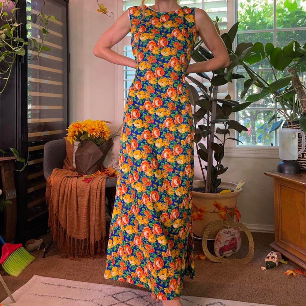 Gorgeous vintage floral long cotton dress